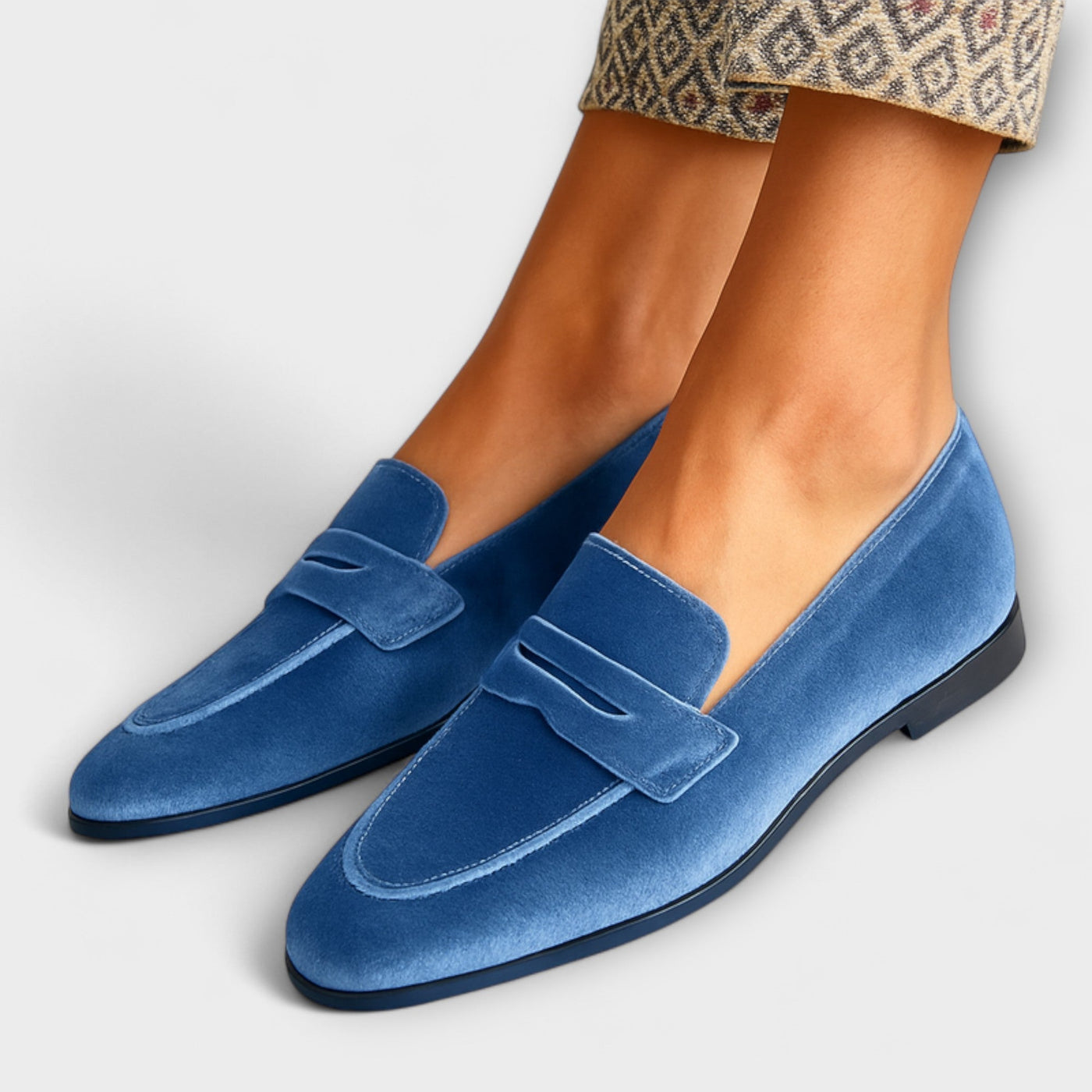 Avice | Soft Velvet Moccasins